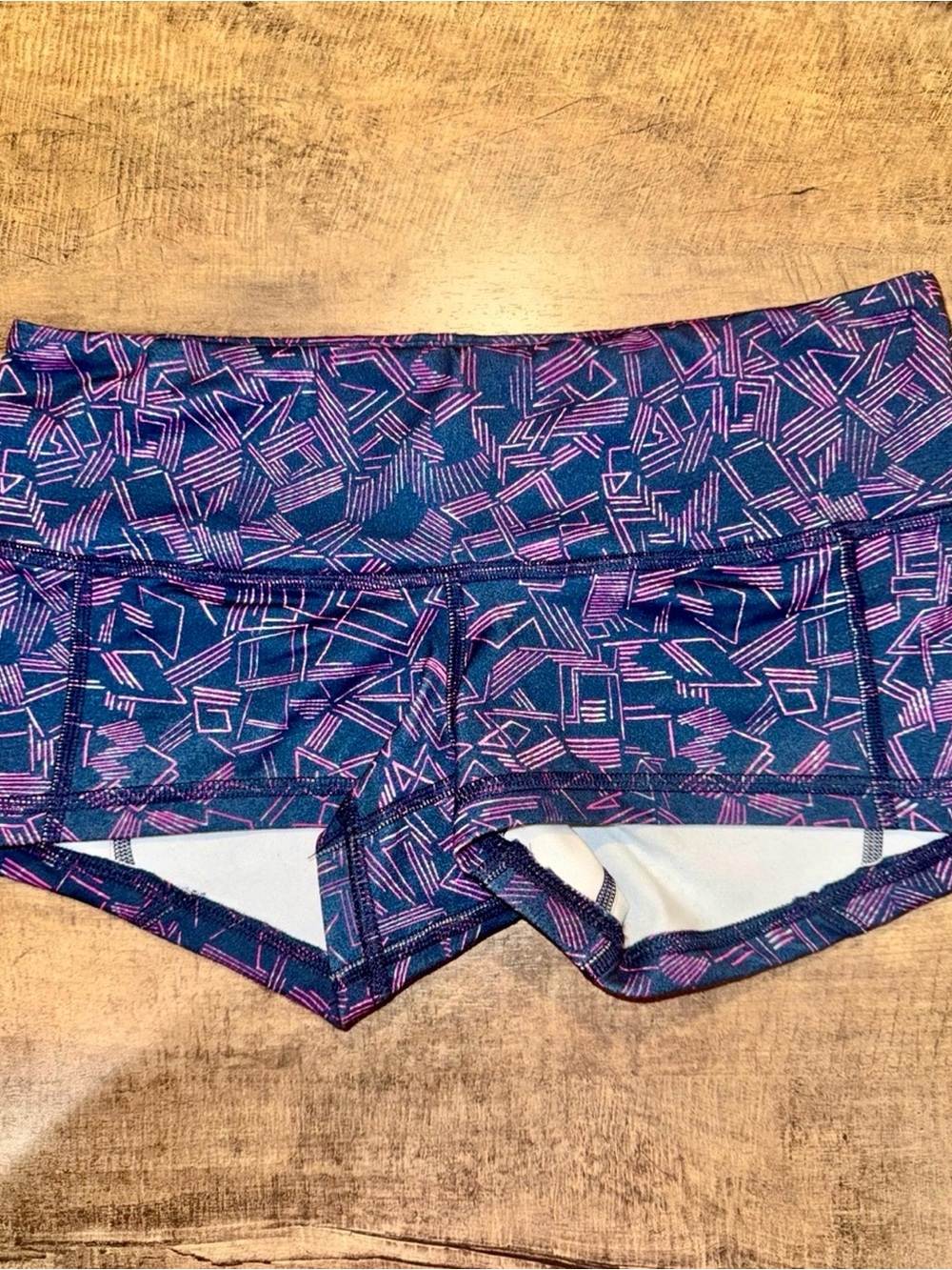 FLEO Geometric Print Booty Shorts Small Blue Pink Athletic Shorts - Picture 4 of 4